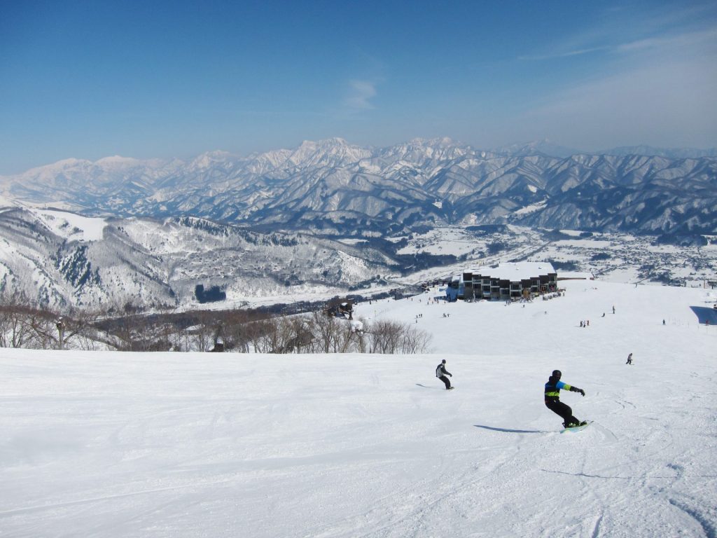 The Essential Hakuba Skiing Guide